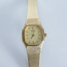Vintage Seiko Womens Gold Tone Hexagonal Analog 2P20-5H39 Quartz Watch
