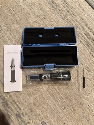 Antifreeze Portable Refractometer Handheld Tester ATC W/ Case For Engine & Car B