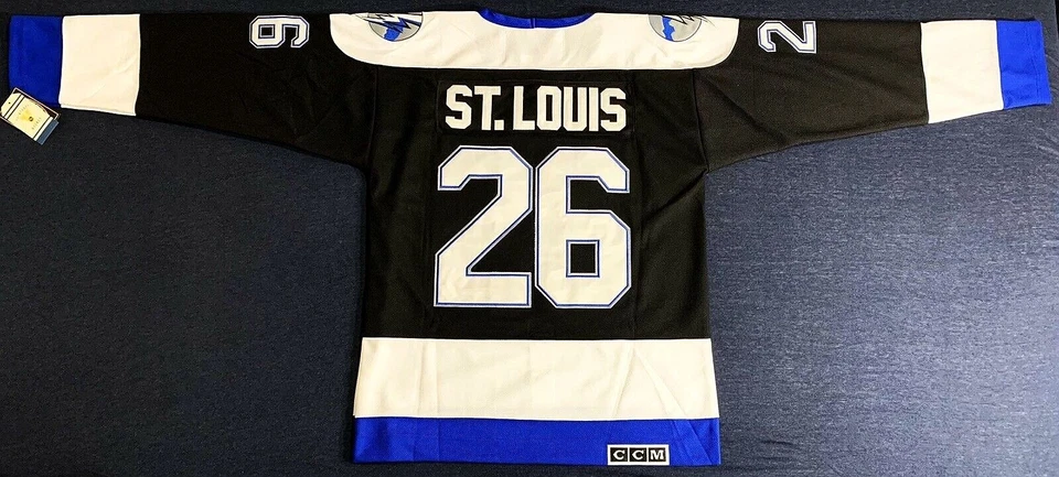 Camiseta deportiva Martin St. Louis 2001 Tampa Bay Lightning Road negra Foto 2 de 4
