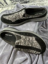 Easy Spirit Traveltime Clogs Black and White Boucle 10W Leather/Fabric