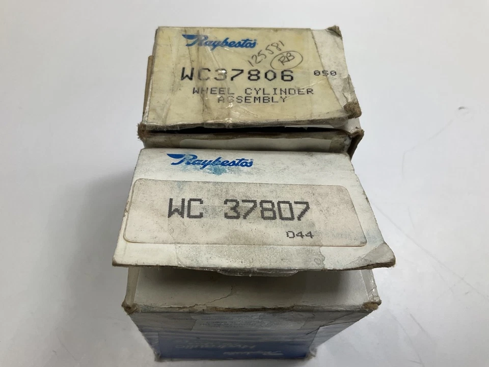 Juego de cilindros de rueda trasera izquierda + derecha Raybestos, 67-70 Buick Riviera 1970 Olds 98 Foto 3 de 3