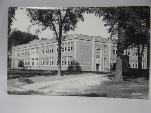 Vintage RPPC Mendota Illinois Lincoln School Postcard - P27 - #13 - Picture 1 of 3