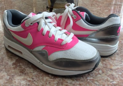 pink and silver nike air max