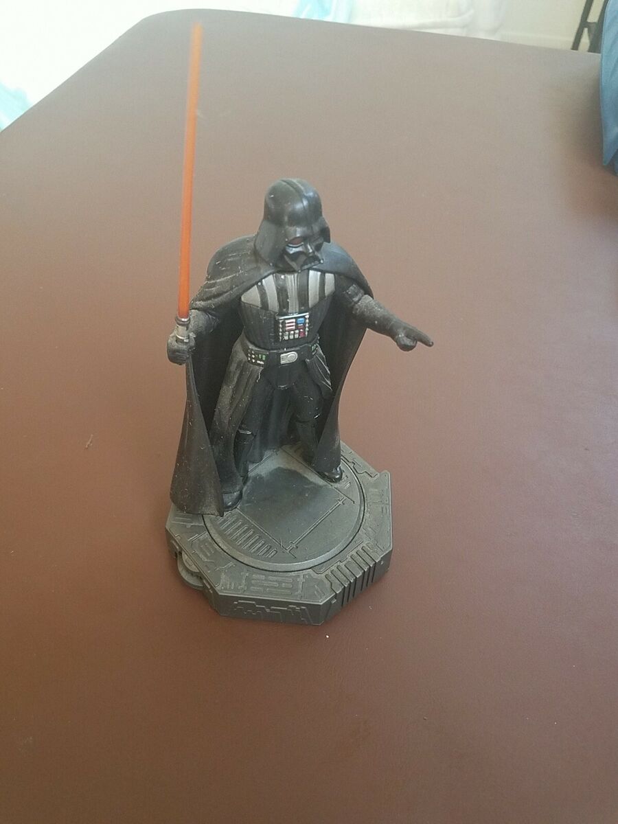 Star Wars Darth Vader Action Figure on Spinning Base 1998 Hasbro