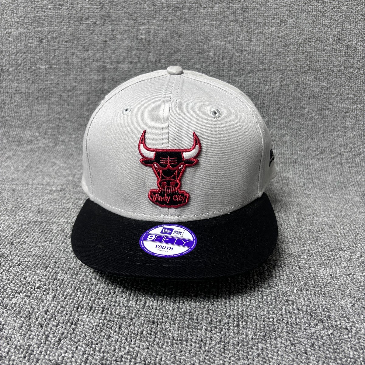 New Era Chicago Bulls Windy City Youth 9FIFTY Snapback Hat Gray Black NBA Cap