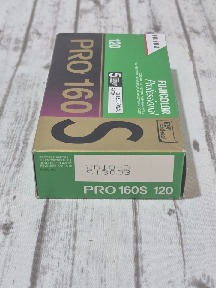 Fuji Pro 160S 120 ISO 160 FujiColor Film Exp 2010 New Factory Sealed Box - Image 4 of 4