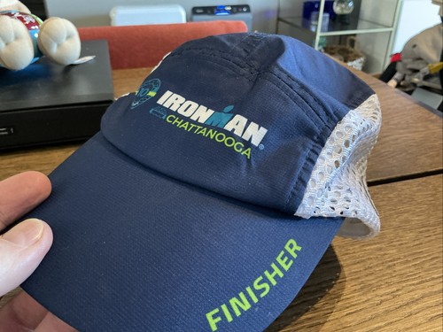 Cappello Berretto Boco Gear IRONMAN Swim Bike Run Triathlon Finisher 2024 Blu Taglia Unica - Foto 2 di 17