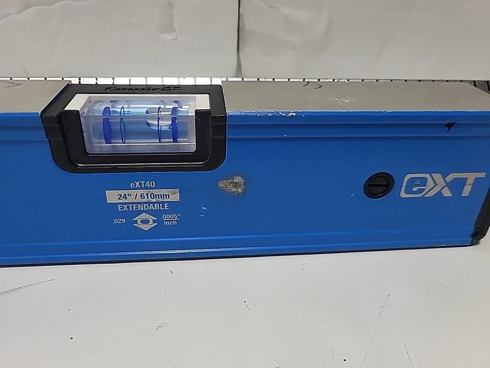 Empire Level eXT40  24"- 40" Extendable True Blue Box Level (Q) - Image 4 of 4