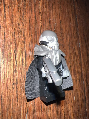 LEGO Faora Minifigures Super Heroes Man of Steel 76003 - Picture 2 of 5