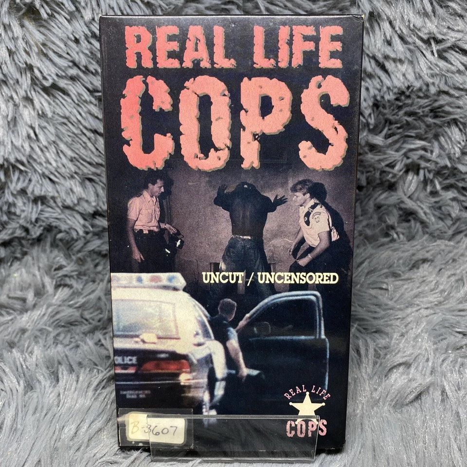 Real Life Cops VHS Tape 1997 Uncut / Uncensored Chicago’s South Side Crime Rare - Imagem 2 de 4