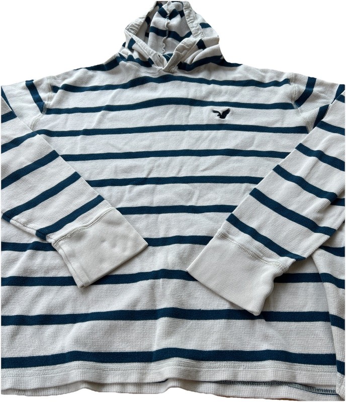 American Eagle Stripped Pullover Women’s (believe) XL (chest 46” But Length 24”)