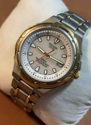#ad Vintage Solar PULSAR by Seiko Men Titanium Watch100MDateFull Lume DialRuns $89.99