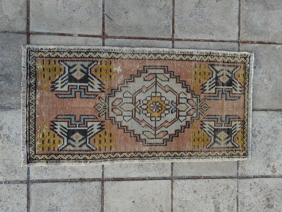 Turkish Antique rug Bohemian Area rug Oushak rug Vintage Rug Handmade Wool rug - Image 2 of 4