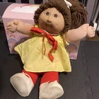 Great Condition Coleco Cabbage Patch Girl  Doll 1982 All original clothing