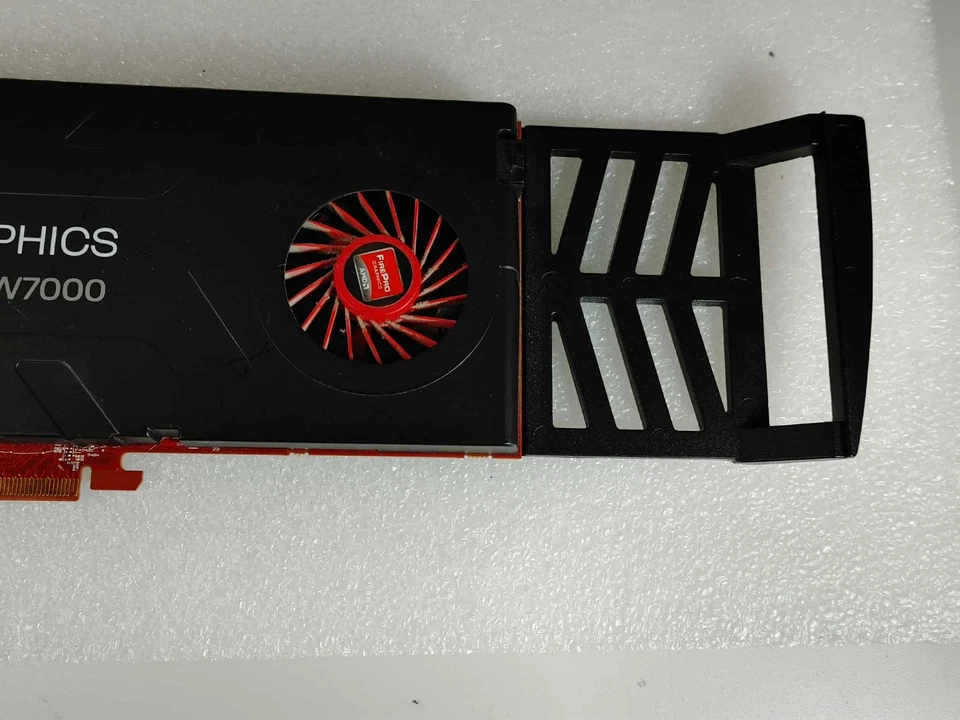 HP AMD FirePro W7000 4GB DisplayPort Graphics Card 702294-001 703482-001 - Image 3 of 4