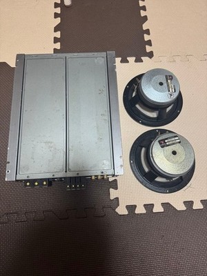 MRV-F400S V12 アンプと FOCAL 6インチスピーカ－2個 MRV-F400S V12 Amplifier and Set of 2 FOCAL 6-inch Speakers From