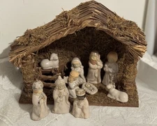 KIRKLAND'S Potters Garden Nativity Set With Wooden Manger Stable - 11 Piece