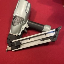 Metabo HPT NR65AK2(S)  1-1/2 and 2-1/2" Pneumatic Strip Nailer Short Magazine