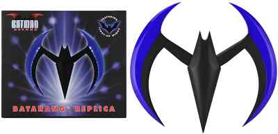 BATMAN BEYOND BATARANG REPLICA LIGHT UP WINGS BLUE NEW IN BOX NECA 14+