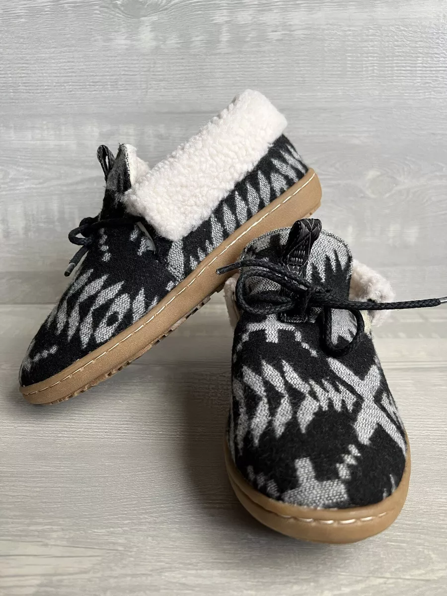 Pendleton Caravan Cabin Fold Black Grey Washable Wool Sherpa