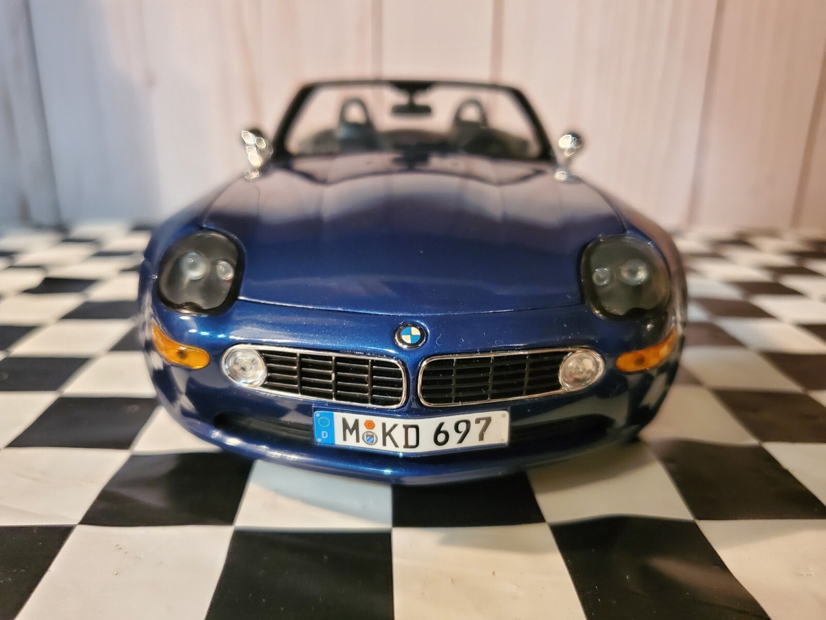 KYOSHO BMW Z8 1/18サイズ ミニカー 京商 Kyosho 1/18 Bmw Z8 Red Color | eBay