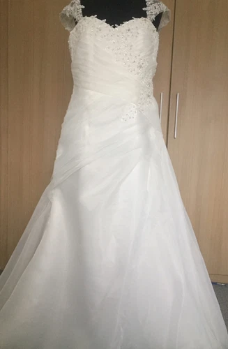 Luxury wedding dress transparent stiff gauze retro satin applique fishtail dress - Picture 5 of 8