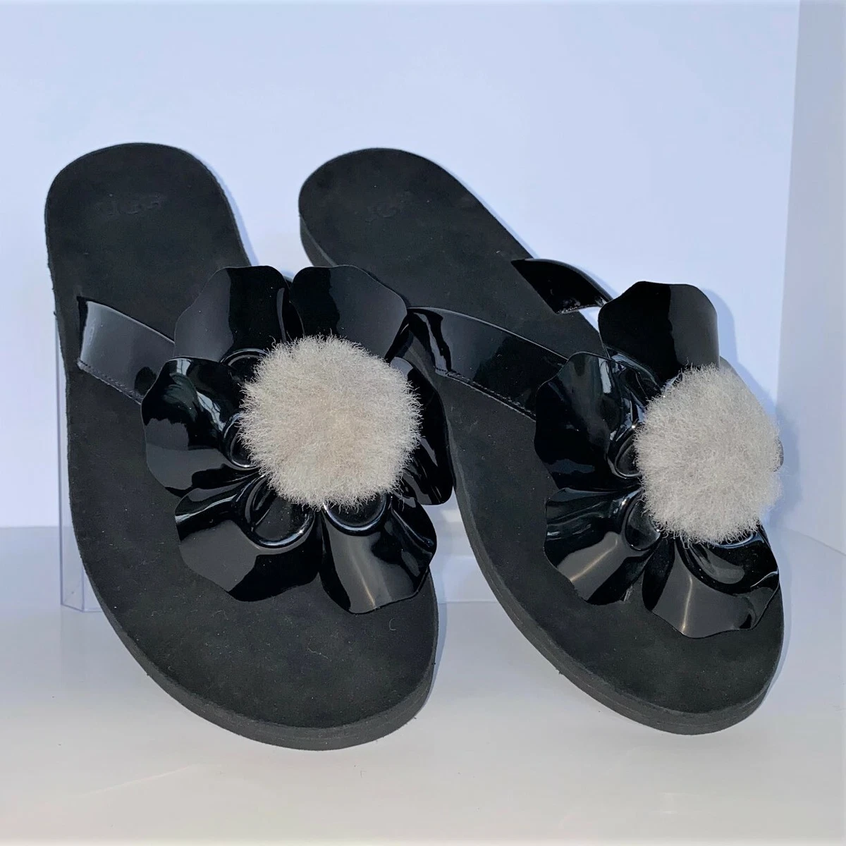 Ugg pom 2024 pom sandals