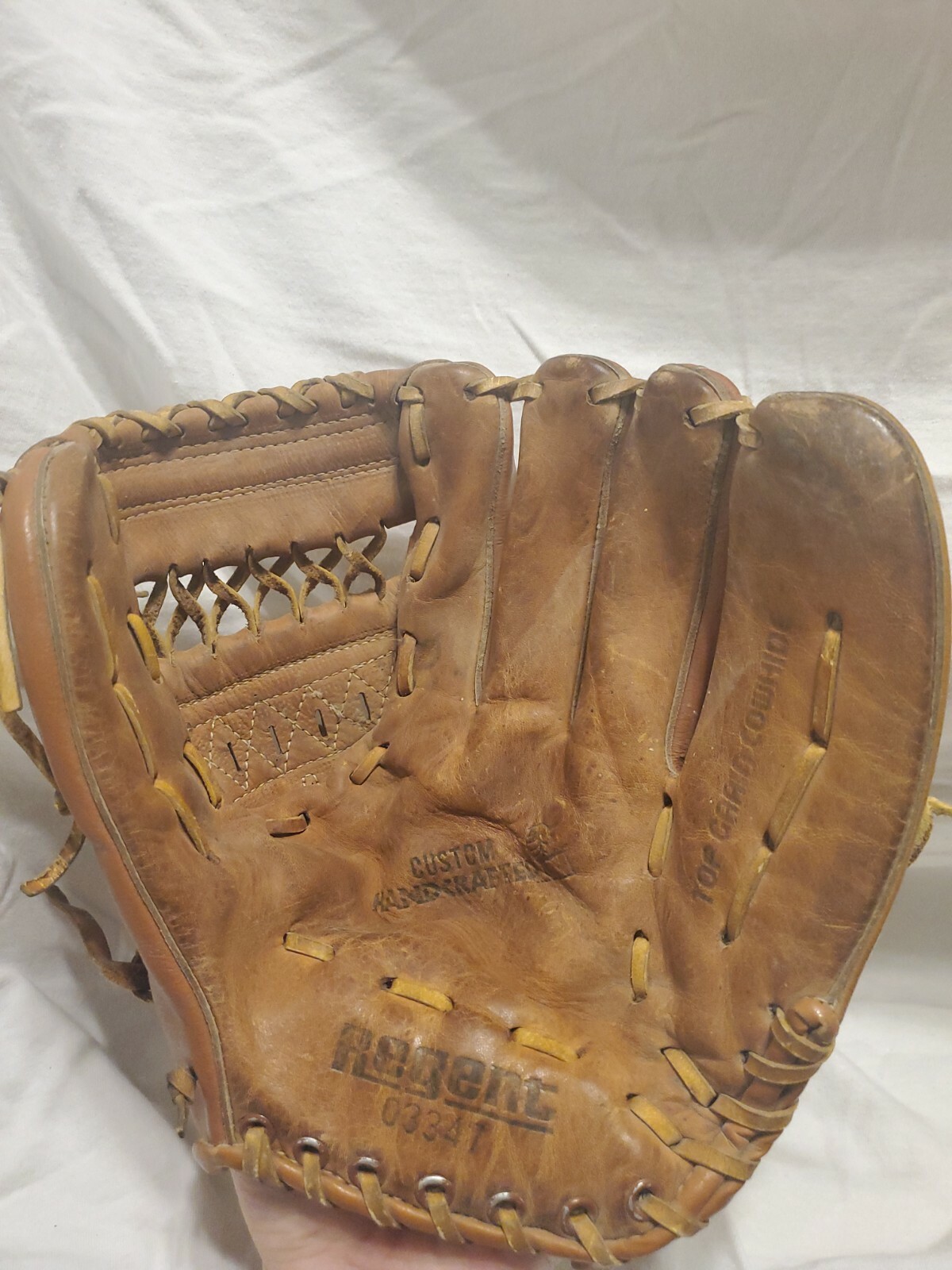 Youth Baseball Glove Regent 03347 9” Left Handed Glove Right Thrower