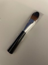 The Body Shop Foundation Make-Up Brush ~ Sealed