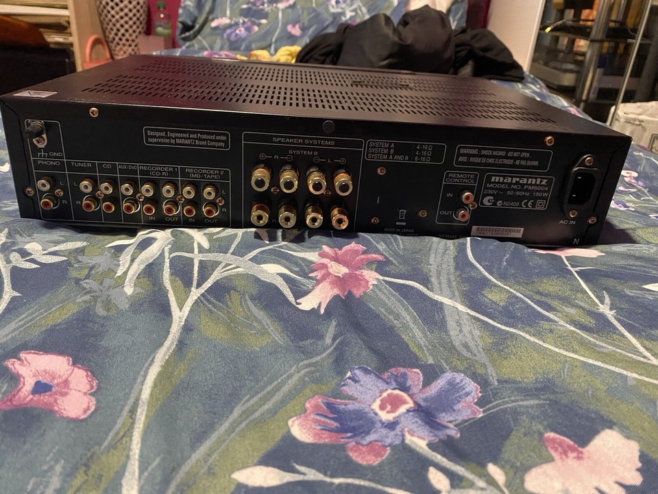 Marantz PM6004 Integrated Amplifier Black4 Banana Plugs Speaker Wire