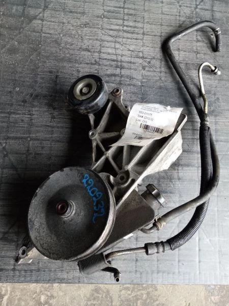 Bomba de dirección asistida 03-06 CHEVROLET AVALANCHE 1500 88963604 Foto 2 de 4