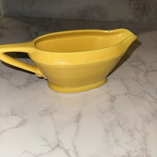 Vintage HOMER LAUGHLIN HARLEQUIN Yellow Gravy / Sauce Boat Excellent Condition!!
