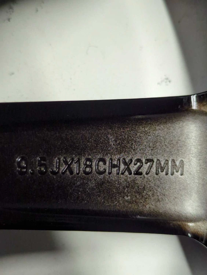 Nueva rueda trasera OEM Jaguar 2014-2020 tipo F Vela negra 18" T2R1858 con recubrimiento en polvo  Foto 4 de 4