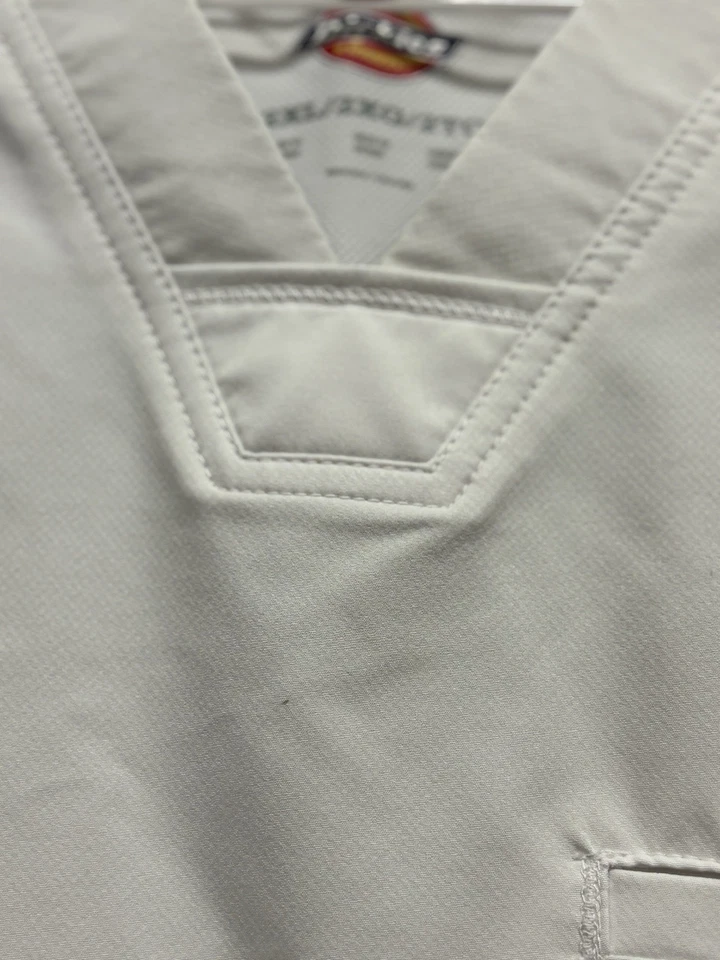 Dickies Men’s 2XL White Scrub Top – Utility V-Neck with Zip Sleeve Pocket - Image 4 of 4