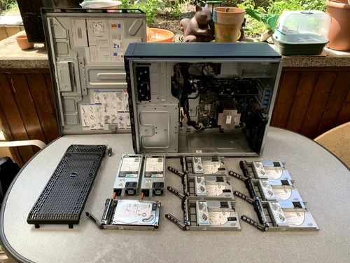 Dell T330, Xeon(R) CPU E3-1220 v5 3GHz, 16GB DDR4-2133 ECC, 6x SSD, 1x HDD