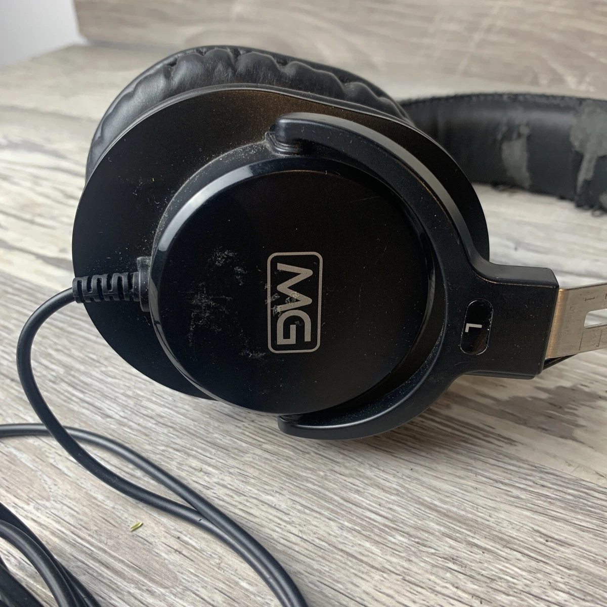 Musician s Gear MG900 Studio Headphones eBay