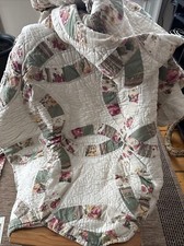 Heritage Collection Vintage Queen Bedspread and 2 Shams. 100 Cotton. Quilted.