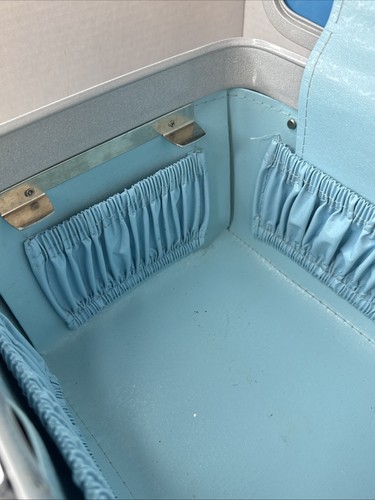 Samsonite Train Case Vintage Luggage Blue Tray and mirror, no keys, 60s/70s - Picture 7 of 14