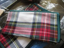 4 Williams Sonoma Stewart  Tartan plaid Christmas napkins New