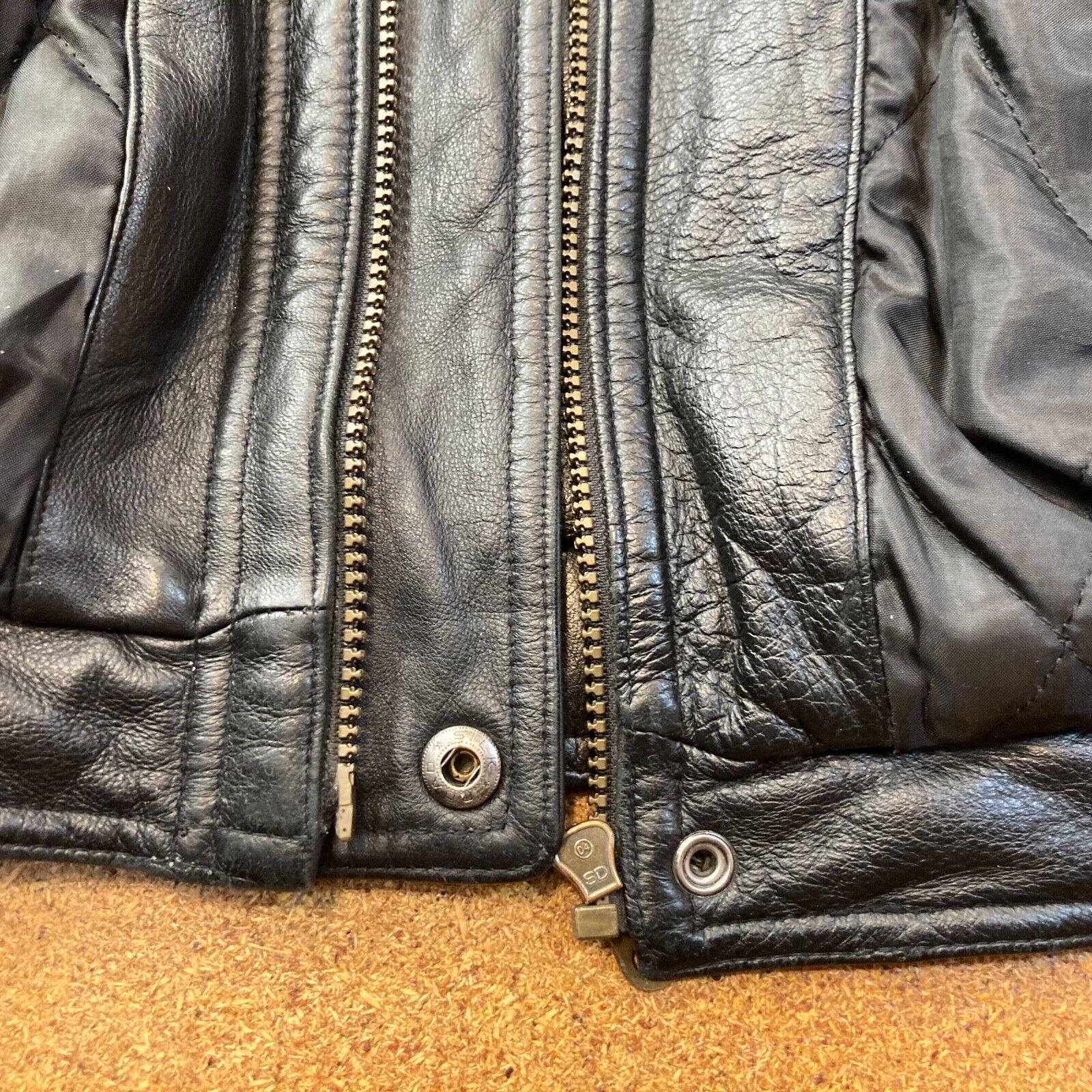 Members Only Soft Leather Jacket Men's Size M Bla… - image 19