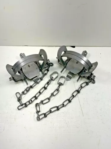 2 Duke #2 Coil Spring Traps (Raccoon Coyote Bobcat Fox  Otter Trapping Supplies)