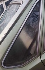VW PASSAT B1 1973-1981 SALOON RIGHT SIDE REAR QUARTER TRIANGLE WINDOW GLASS