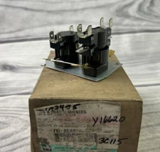 24A34-5 Electric Heat Sequencer, 3 Switches