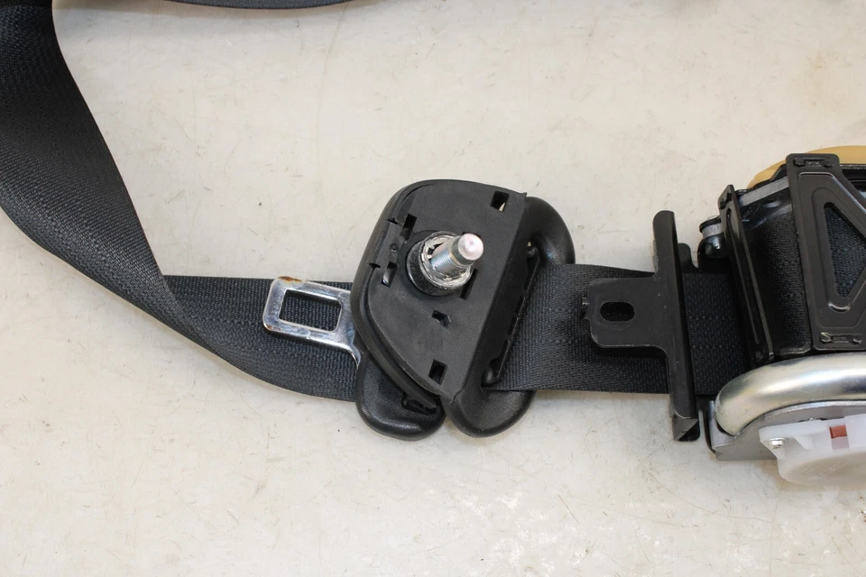Левый ремень безопасности для кабриолета Nissan 370z 2010-2020 годов выпуска от оригинального производителя HM120 - Изображение 4 из 4