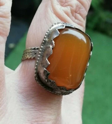Bague ancienne artisanal Berbère en argent et ambre - Photo 1/4