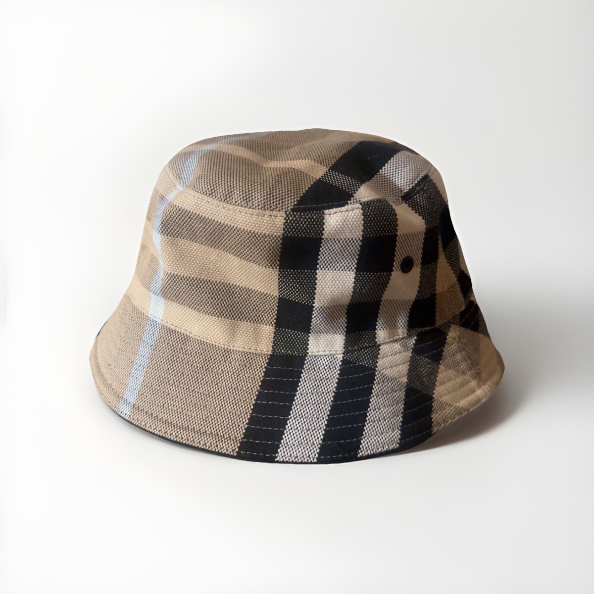 Burberry London Unisex Vintage Check Cotton Bucket Hat Med MSRP $480