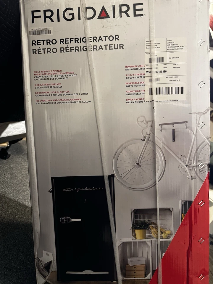 Frigidaire, 3.2 Cu. Ft. Retro Compact Refrigerator, Black - Image 4 of 4