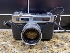YASHICA ELECTRO 35 GS RANGEFINDER CAMERA & f/1.7 45mm LENS