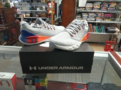 Under Armour Charged Vantage SP PNR Men's Size 11 Running Grey 3024489-100 NIB