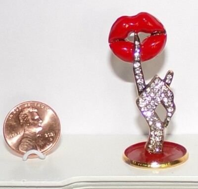 Dollhouse Miniature Jewelry Tree Stand  with Really Red lips 1:12 Scale OOAK New